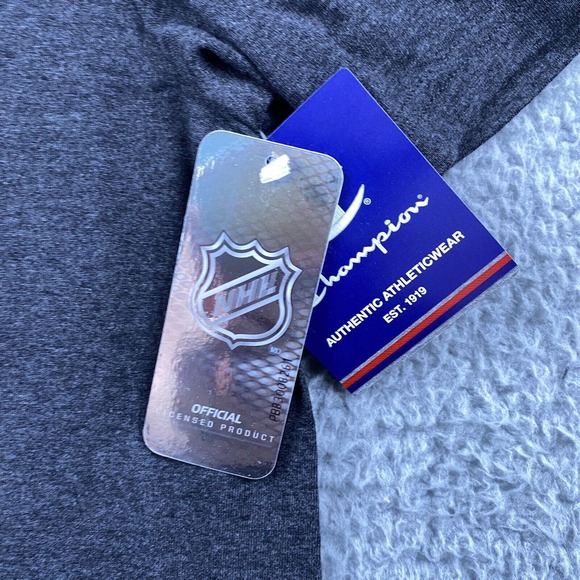 NWT Champion Mens Bruns Boston Hockey Gray Crew Neck T-Shirt Gray Yellow Medium - Picture 3 of 9